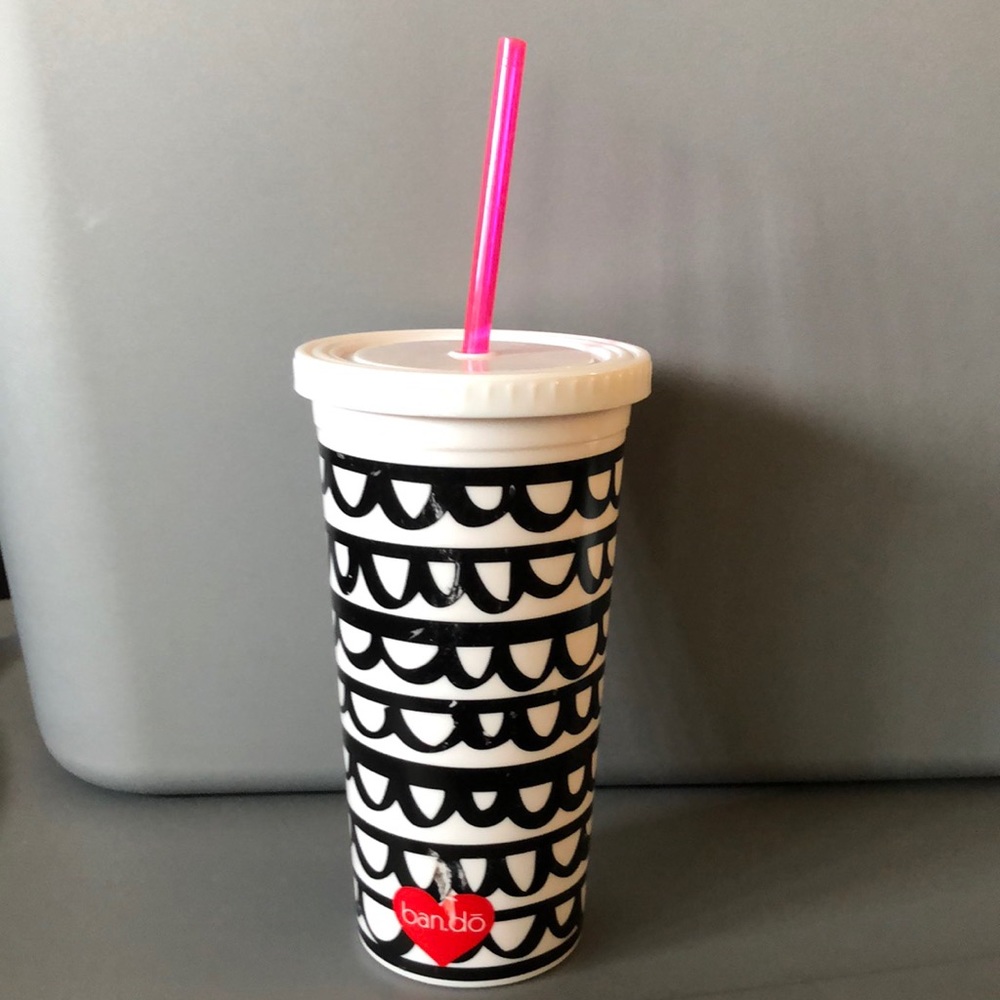 🖤Ban.do tumbler with straw🖤